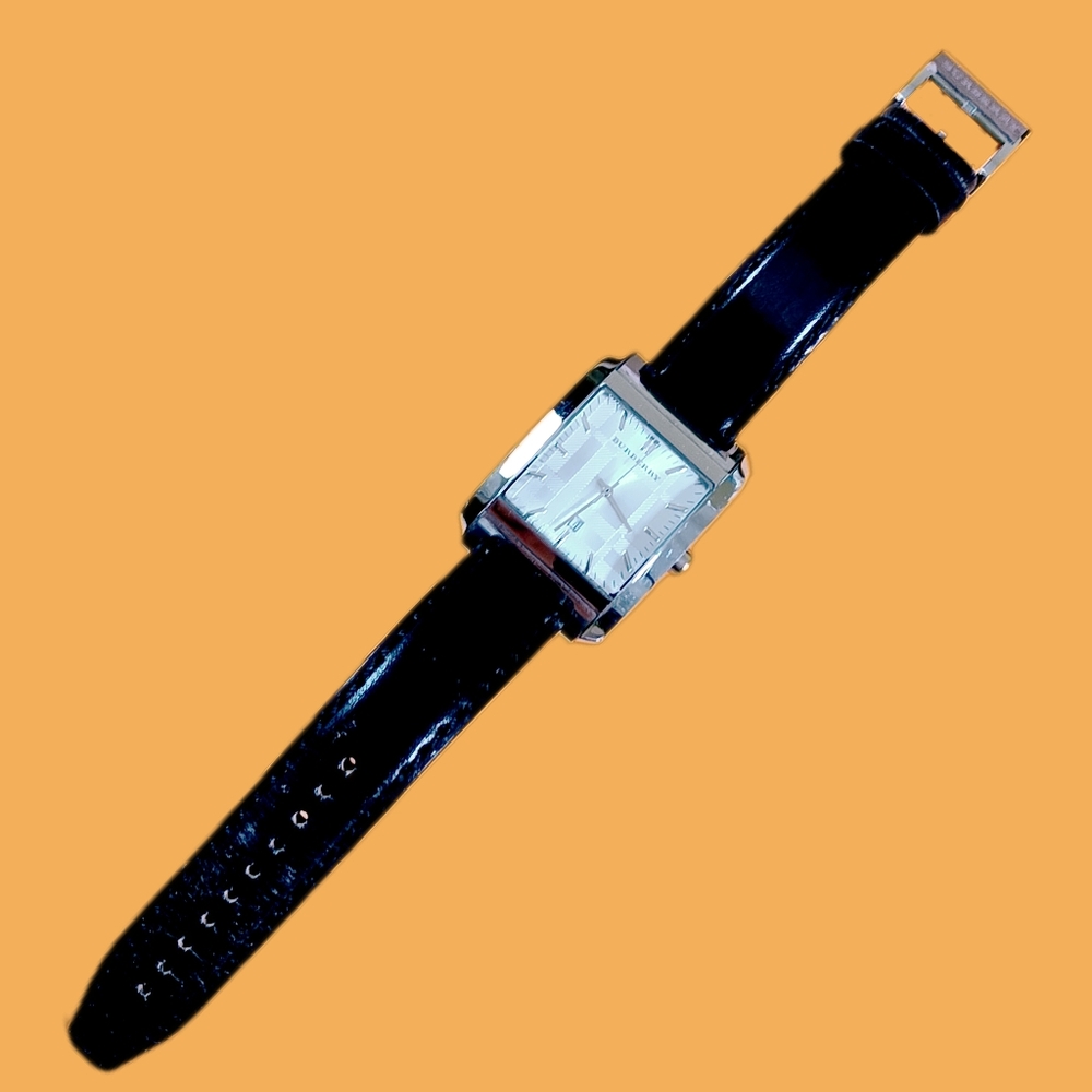 {DISCOUNTED} 〽️Burberry BU1570 Pearl Square Watch〽️ - Picture 5 of 9